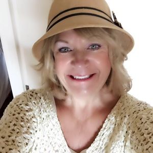 Meet your Posher, Karen